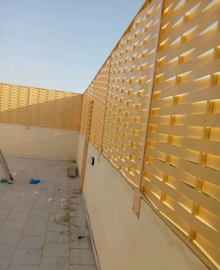 سواتر أسطح بالرياض – تغطية متينه للمكيفات والخزانات