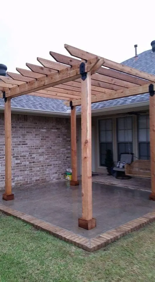 برجولات خشب معزول وحديد – أفضل خيارات التغطية لعام 2025