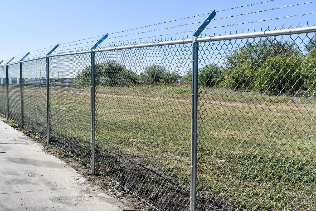 شبك سلك ثقيل – أفضل حماية للأحواش والمزارع الكبيرة في الرياض