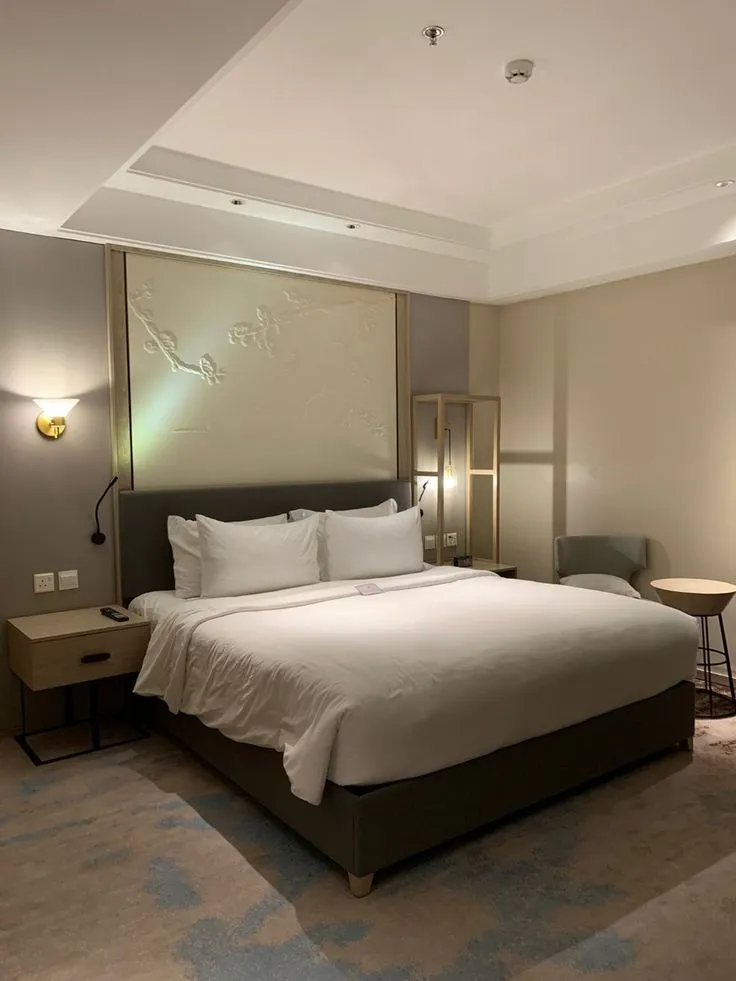 أفضل شركة دهانات فنادق بالرياض – ألوان راقية وتشطيب مميز