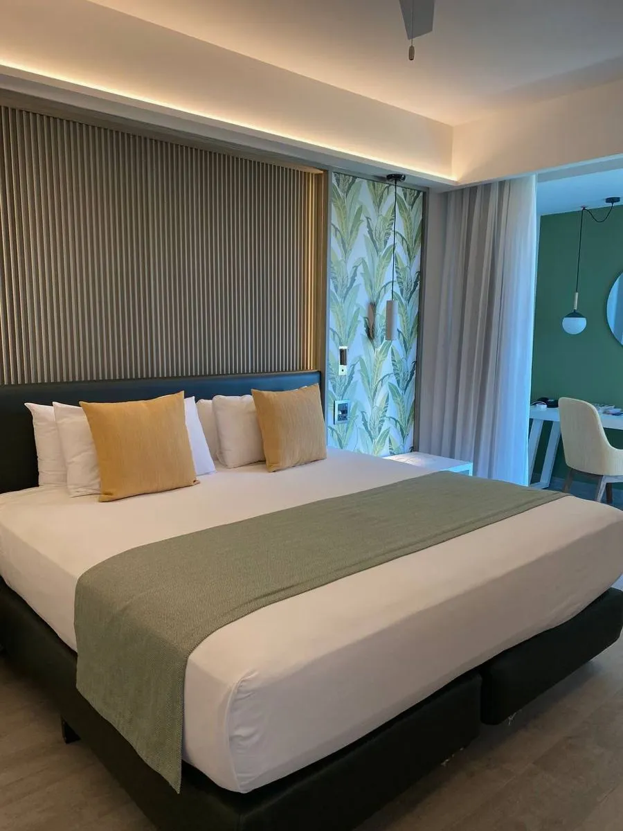 أفضل شركة دهانات فنادق بالرياض – ألوان راقية وتشطيب مميز