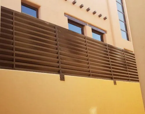 سواتر أسطح بالرياض – تغطية متينه للمكيفات والخزانات