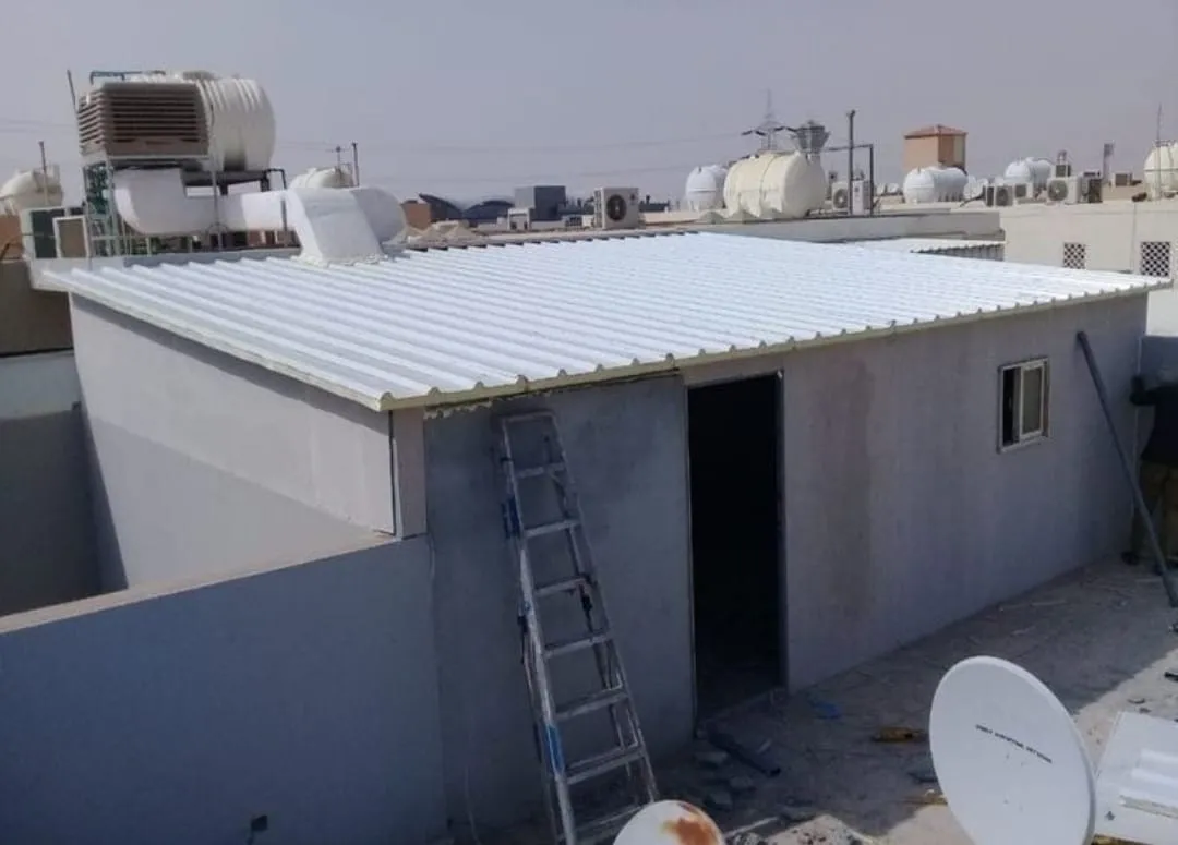 تركيب ساندوتش بنل سقف غرف صغيرة شمال الرياض