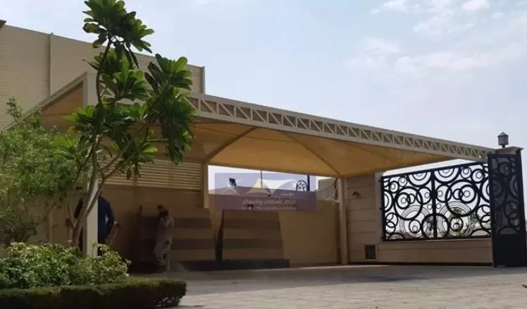 مظلات حديثة شمال الرياض